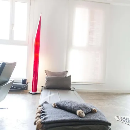 Atico Loft - 10min Walk To Beach With Ac 알리칸테